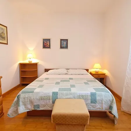 Ennio 399 Pjescana Uvala