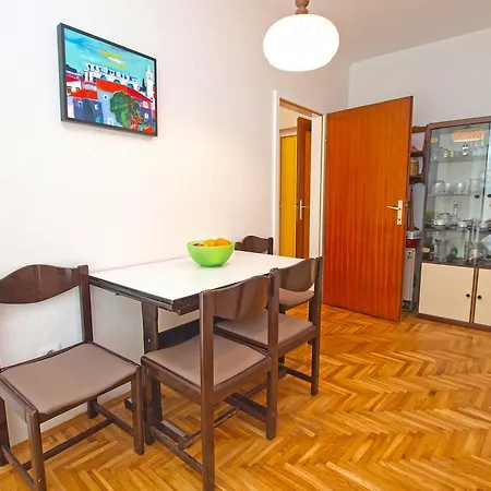 Ennio 399 *