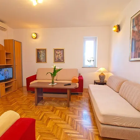 Ennio 399 Pjescana Uvala